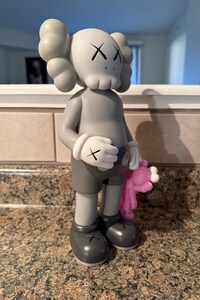 Replica KAWS Figure Statue Inspired KAWS Design Bearbrick Replica Style Hypebeast Figures Unique Hypebeast Gift for Figurine Lovers
