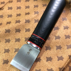 high gloss leather lacquer