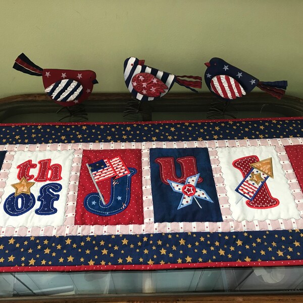 Sunshine Blossom Quilted Table Topper NCU0DQQ101