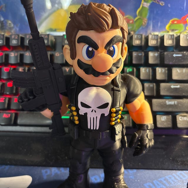Punisher - Mario - Super Mario Bros - 3D Printed Figure - 2 Sizes