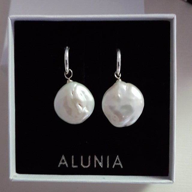 ピアス LESS IS MORE baroque pearl earrings Baroque Pearl Earrings Large Keshi Big Small Hoops Chunky