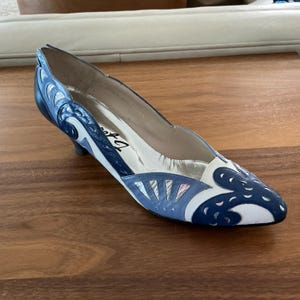 Absolutely added a photo of their purchase