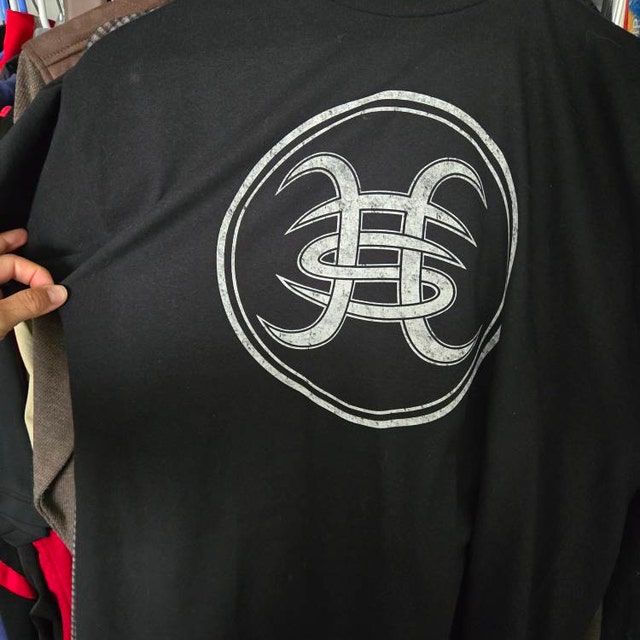 Heroes Del Silencio Bunbury Distressed Logo A T-shirt - Etsy Hong Kong