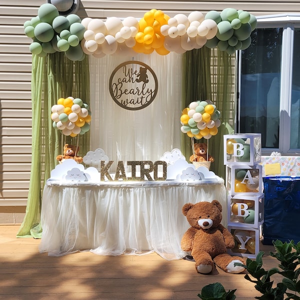 Bearly Wait Retro Wooden Round Baby Shower Backdrop