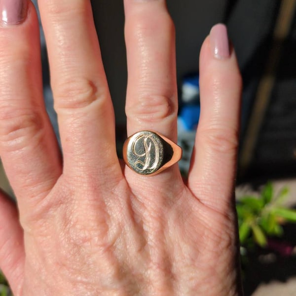 9ct Solid Gold Oval Signet Rings. Bespoke, Monogramme Engraving 9ct ...