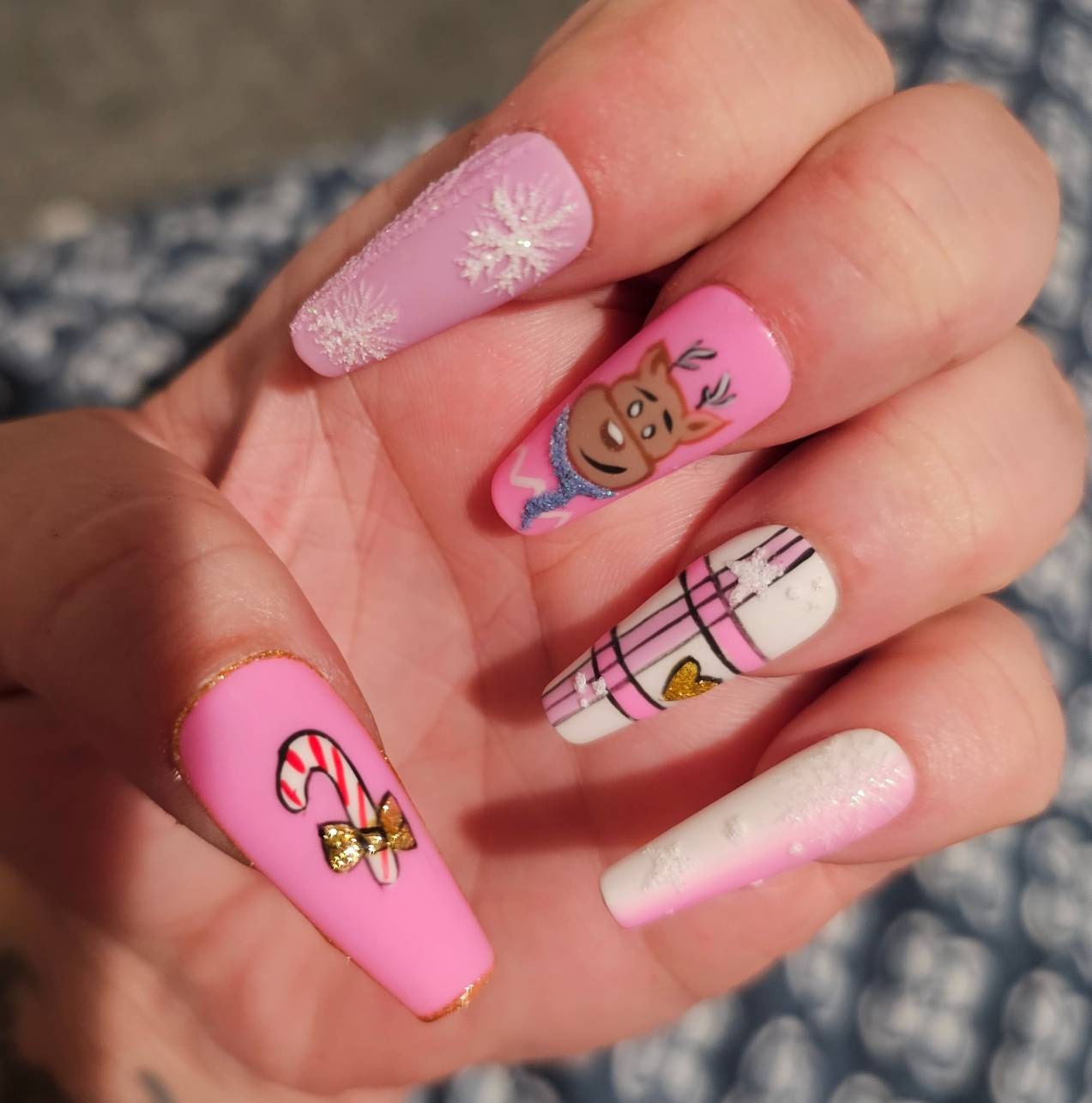 Christmas Reindeer Press On Nails | Pinky Fake Nails | Luxury Stiletto Nail Set | Matte Elegant Gift Nails K174