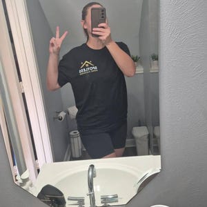 Taylor added a photo of their purchase