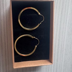 Frida added a photo of their purchase