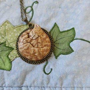 Crystal cauldron candle Birthday gift for witch Halloween home decor Witches brew Amethyst tower Housewarming present Gothic wedding