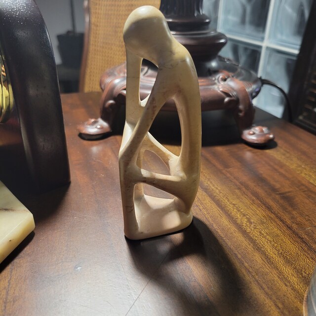 ソープストーン オブジェ 高さ約20cm エジプト アフリカ 彫刻 ソープストーン オブジェ 高さ約20cm エジプト アフリカ 彫刻