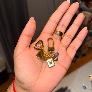 melissa added a photo of their purchase