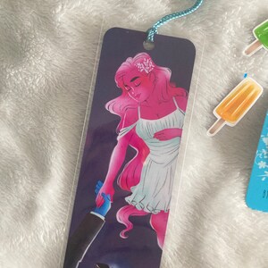 Ashleigh added a photo of their purchase