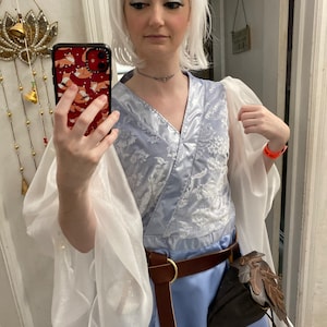 Izuri added a photo of their purchase