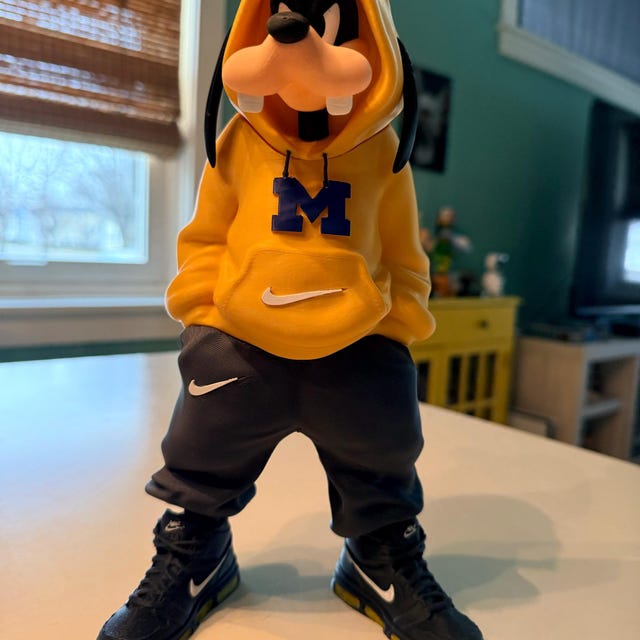 Urban-style Goofy 3D Printed Figure - CUSTOMIZABLE - Etsy