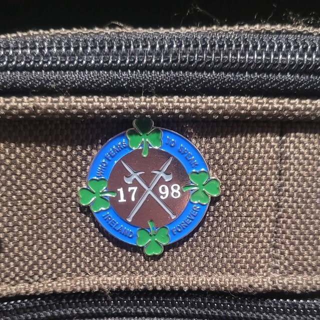 1916 Easter Rising Enamel Pin Badge – Show Your Irish Republican Pride!