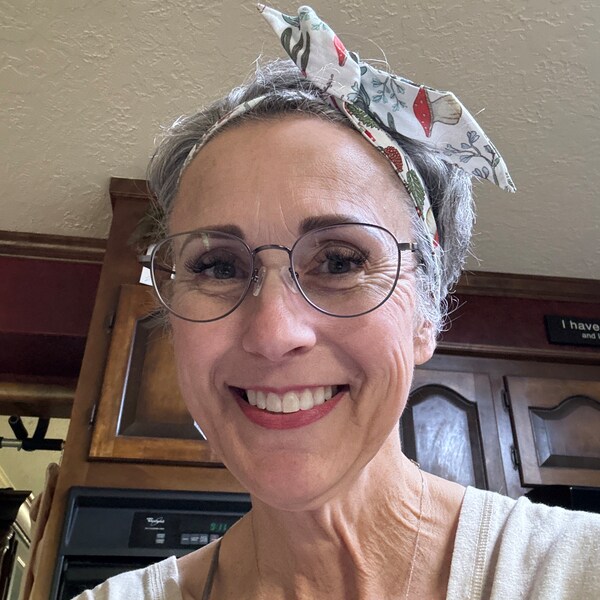 how to wear a tie up headband