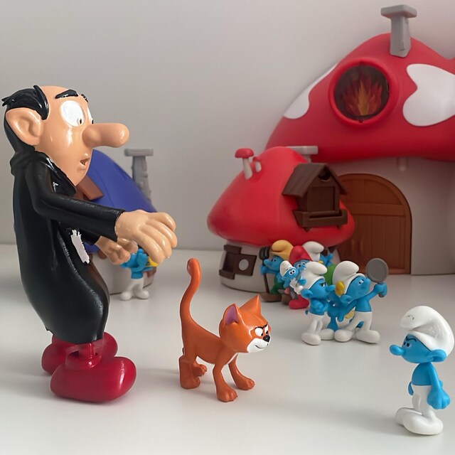 Handmade Smurfs Diorama: Gargamel & Azrael 3D Printed | Gargamel