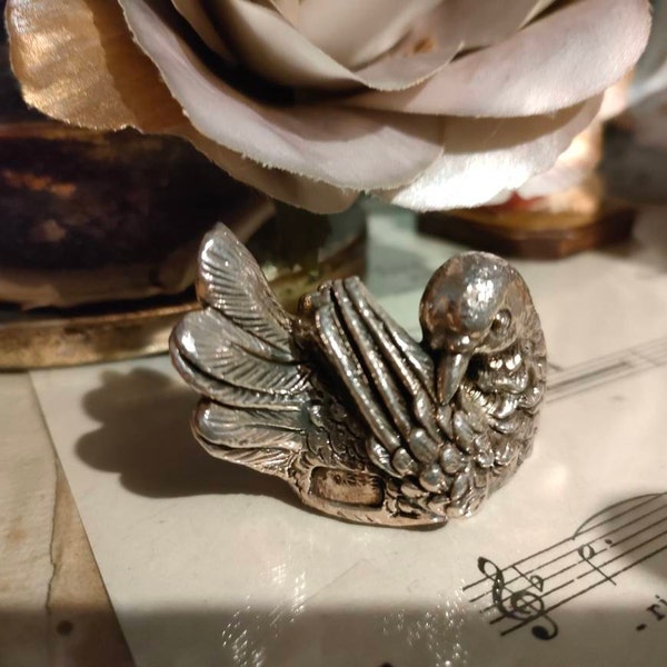 Broche vintage palmier dorée avec émail noir et strass