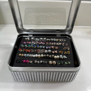 Tin Jewelry Box, Earring Holder, Travel Jewelry Case, Extra Insert - Keep  Earring Backs ON ! - Zen Merchandiser
