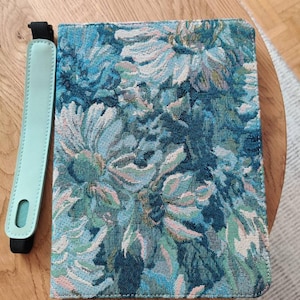 Alissa added a photo of their purchase