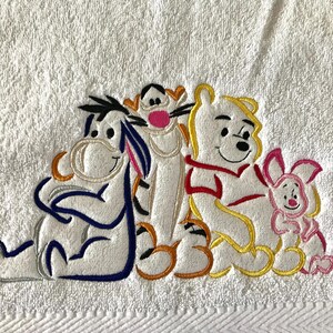 プーさん　ティガー　ピグレット　ピンバッジ　No.6〜10 プーさん ティガー ピグレット ピンバッジ No.6〜10 Amazon