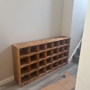 Rustic Reclaimed Wooden Pigeon Hole Shoe Storage Unit Rack Shelves