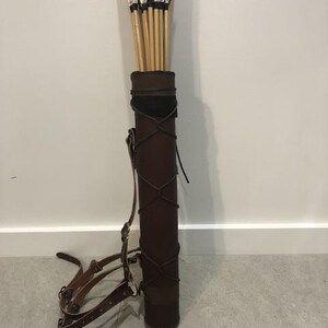 レザー矢筒、アーチェリー中世、3点ストラップ、デラックス (AB