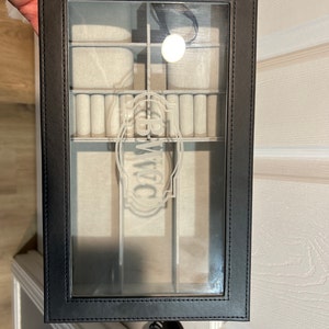 Madelon added a photo of their purchase