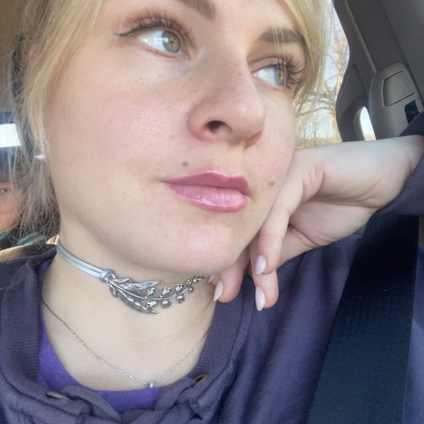 Lily Choker