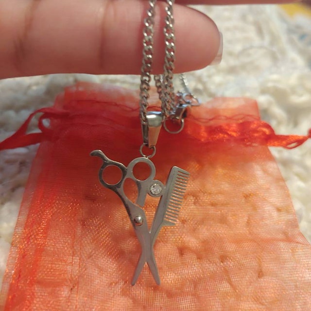Collier Avec Pendentif Ciseaux Et Peigne En Or Massif 14 Carats Véritable Pour Coiffeur, Coiffeur, Salon De Coiffure, Salon De Beauté, Bijoux Pour Femmes