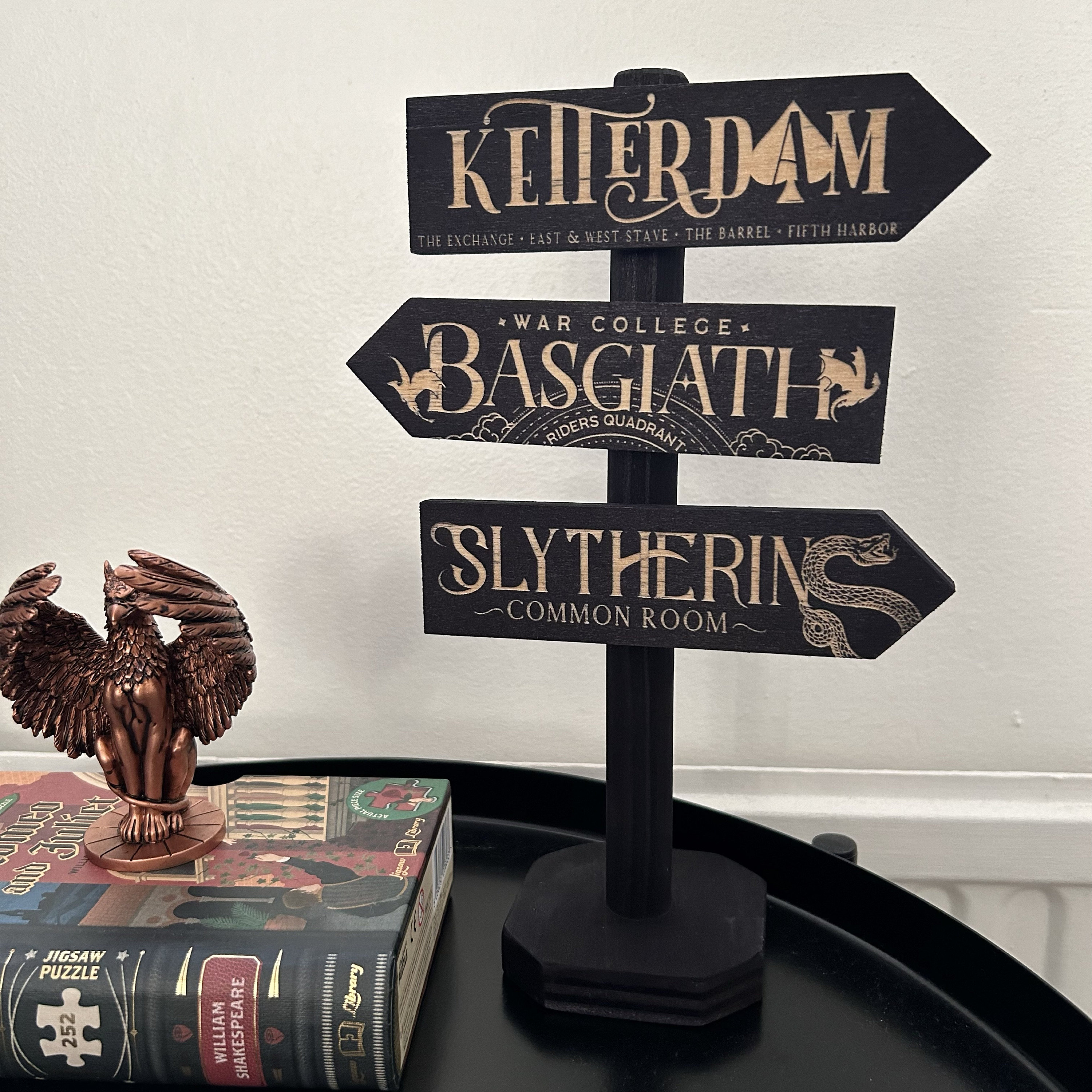 Standing Wooden Signposts, laser engraved, literary places inspired by literature: ACOMAF, Six of Crows, Nevernight...