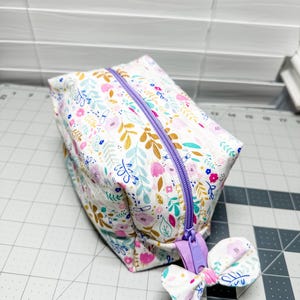 Makeup Bag PDF Sewing Pattern + Video Tutorial | 3 Size | Toiletry Bag PDF Patterns & Sewing Instructions