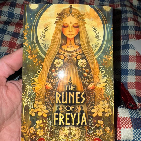 Freya Yule Runes The Runes of Freyja - 26 Cards - Runes Oracle - Oracle Deck - Fortune ...