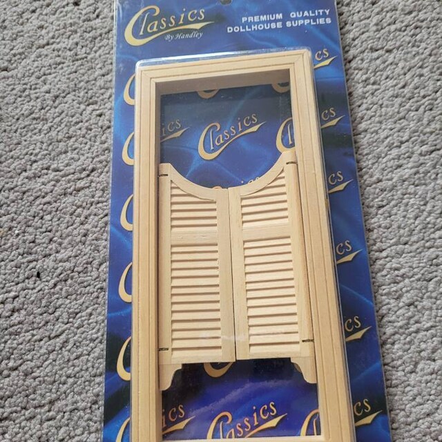 Pedimento Porta Per Casa Delle Bambole &ndash; Scala 1/12, In Poliresina, Unique Miniatures UMT2