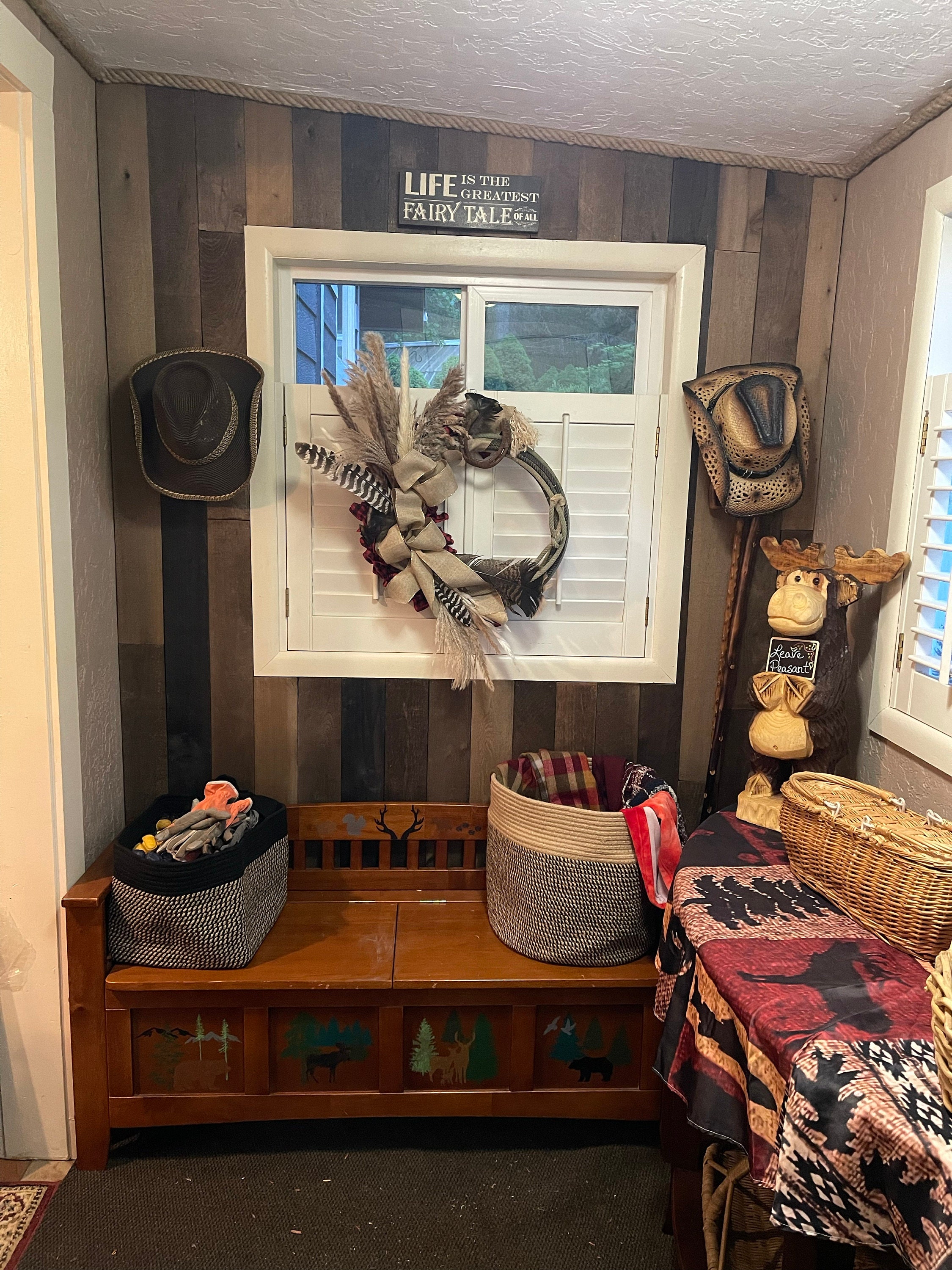 Authentic Used Horse Shoes-Flat Shoes-Assorted sizes-Rusted Shoes-Shiny Shoes-Cowboy Art-Farrier Horseshoes-Western Decor