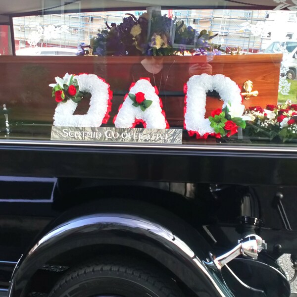 White Silk Lily Grave Vase With Artificial Flowers – Memorial Tribute For Mum Or Dad - View #2