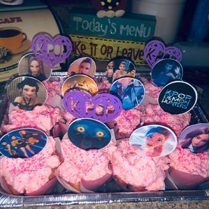 Décorations D'anniversaire Thème Kpop Demons Hunters - Kit Avec Décors Pour Gâteau, Cupcakes - Pour Fans Et Fêtes à Thème - 6