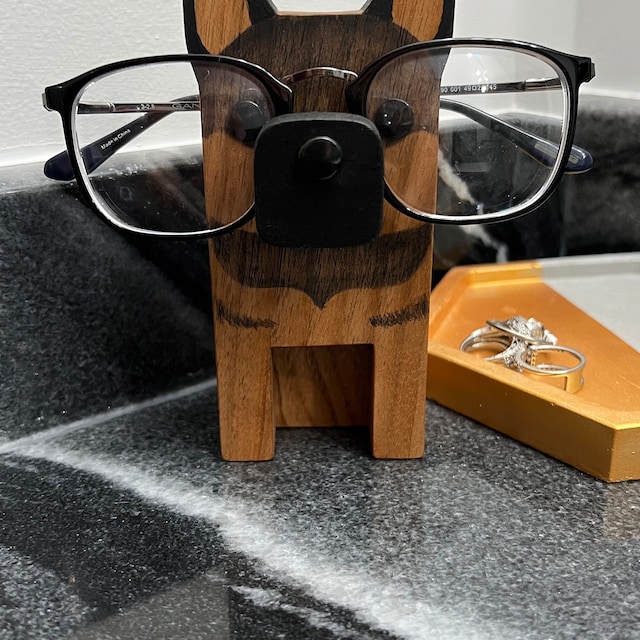 Handmade Glasses Stand F265 Lovely German Shepherd – Easchee