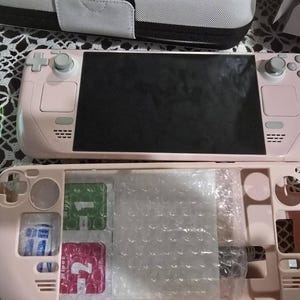 Nayeli added a photo of their purchase