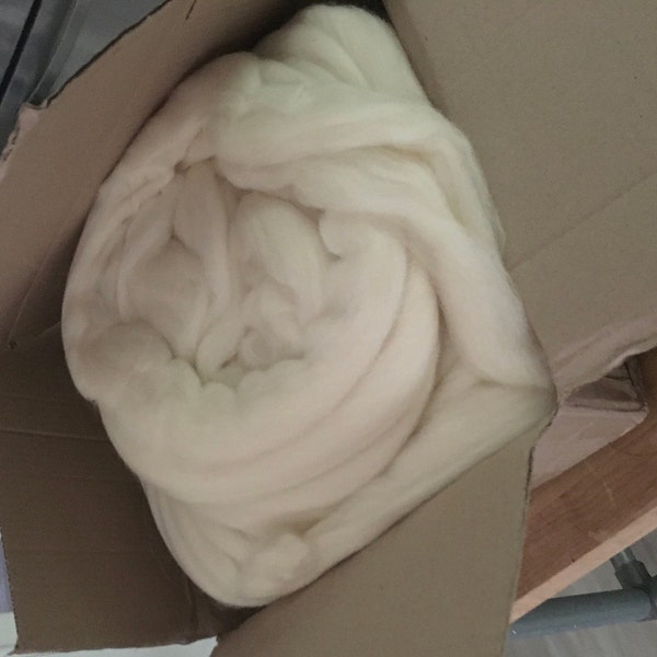 4.4 Lb on Sale Wool Roving, Roll Un-dyed White Wool Top Fiber Spinning ...