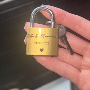 Elle added a photo of their purchase