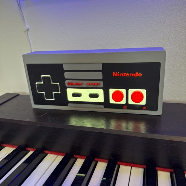 NES Controller LED Lightbox | 3D Printed | Illuminated Decor | USB ...