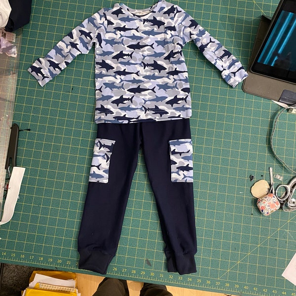 Kid's Jogger Sewing Pattern With Picture Tutorial Cargo Jogger Kid's ...