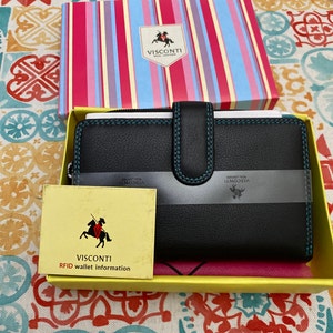 Geline added a photo of their purchase