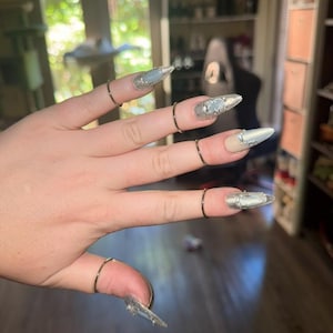 Inactive account added a photo of their purchase
