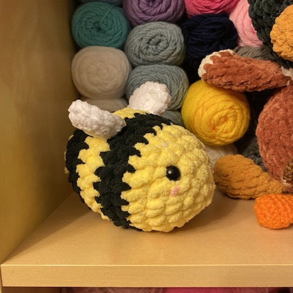 Crochet Pattern - Classic Bumble Bee - Etsy