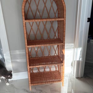 ラタンシェルフ　4段　アーチ型　棚　藤 アーチ型が可愛い！ラタンのオープンシェルフ – バナル