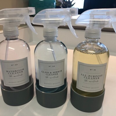 GLASS SPRAY BOTTLE 16 Oz Clear Bottle With Protective Silicone Sleeve ...