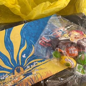 Bruna added a photo of their purchase