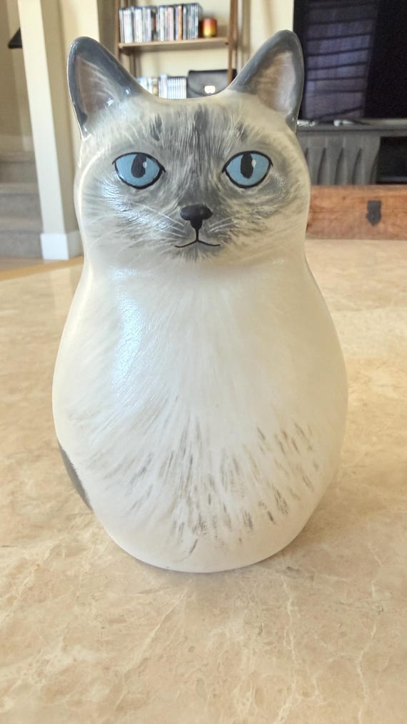 Custom cat urn matching a kitty's fur color perfectly — 5 star Etsy review by Robyn, Farbe Ceramics
